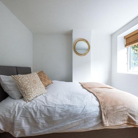 Cosy Flat In Free Parking Area, Next To Bus Stop ブライトン エクステリア 写真
